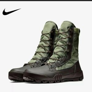 Nike SFB Jungle 8" Field Tactical Boots Green Army